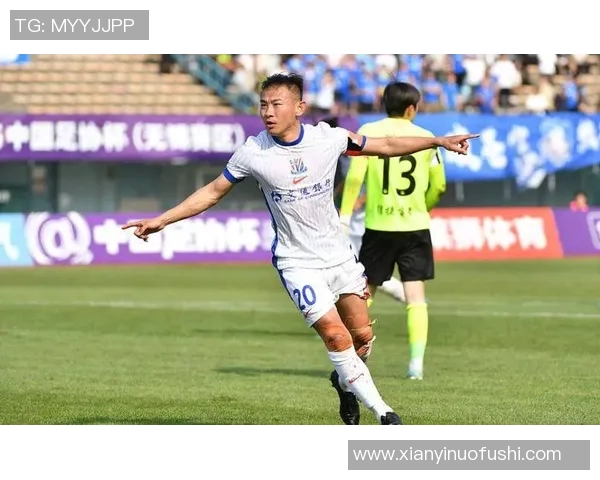 足球场上的楷模没有犯规的明星球员们如何树立榜样与道德风范