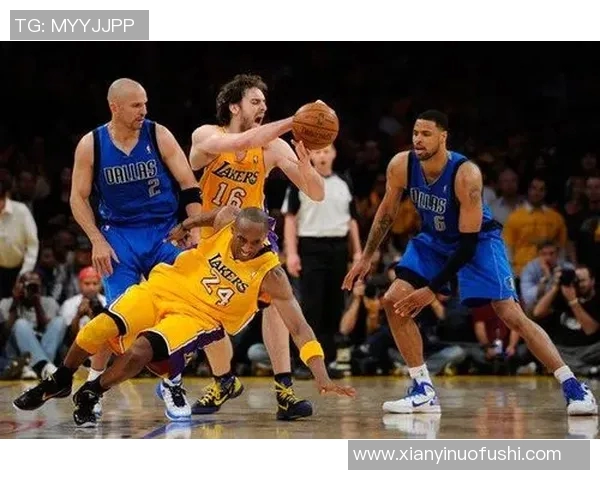 2005年达拉斯小牛对阵湖人精彩回顾与赛季分析